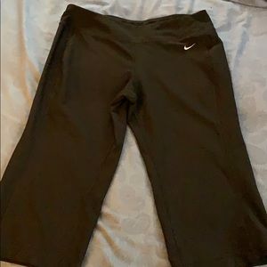 Never worn Nike Capri work our pants!